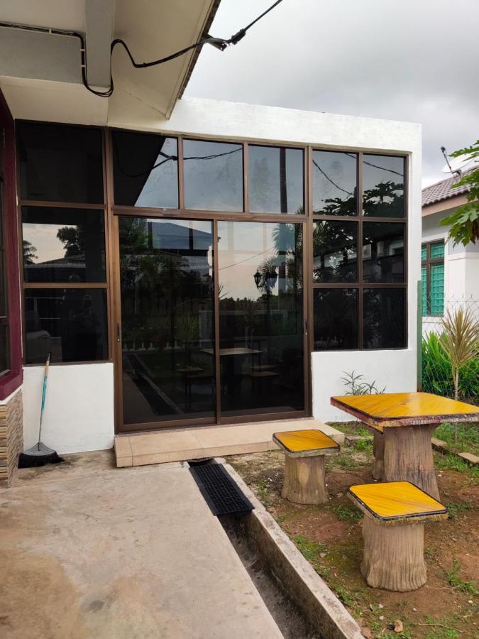 Homestay Melaka Urich エクステリア 写真