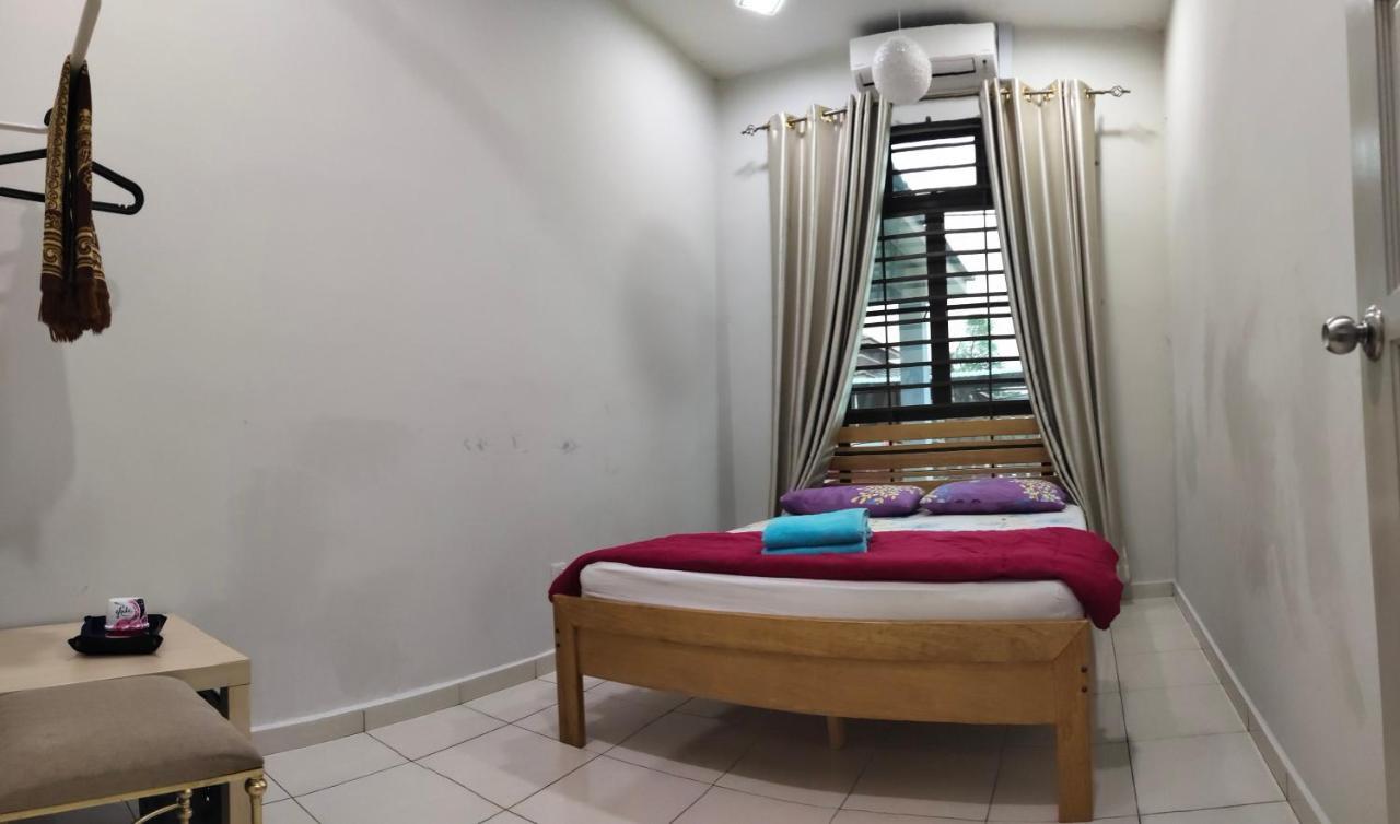 Homestay Melaka Urich エクステリア 写真